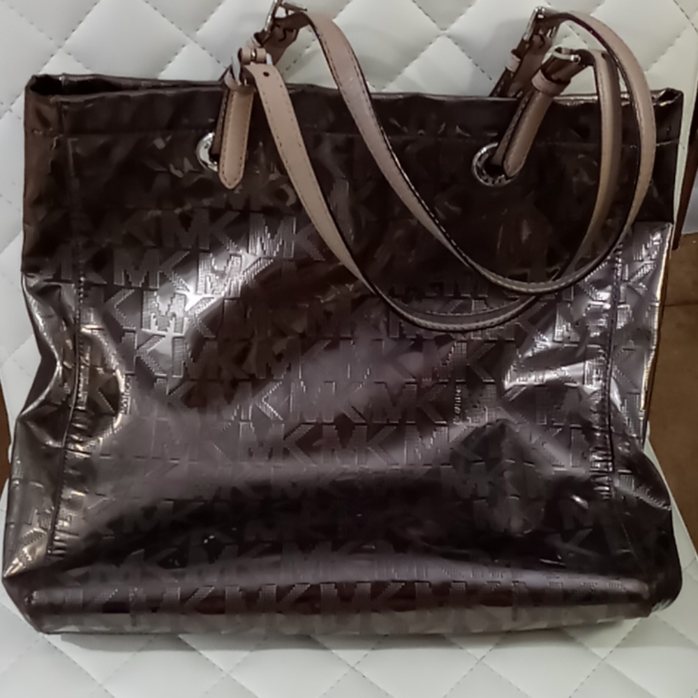 MichaelKors pewter shoulder bag